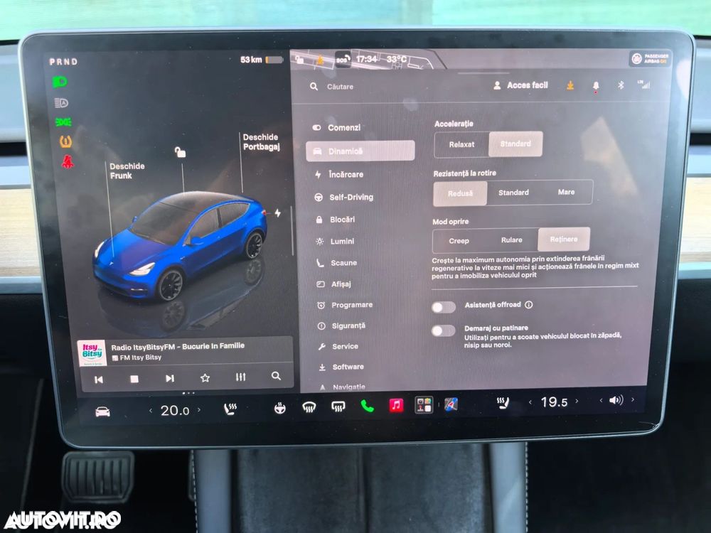 Tesla Model Y Long Range AWD Premium - 16