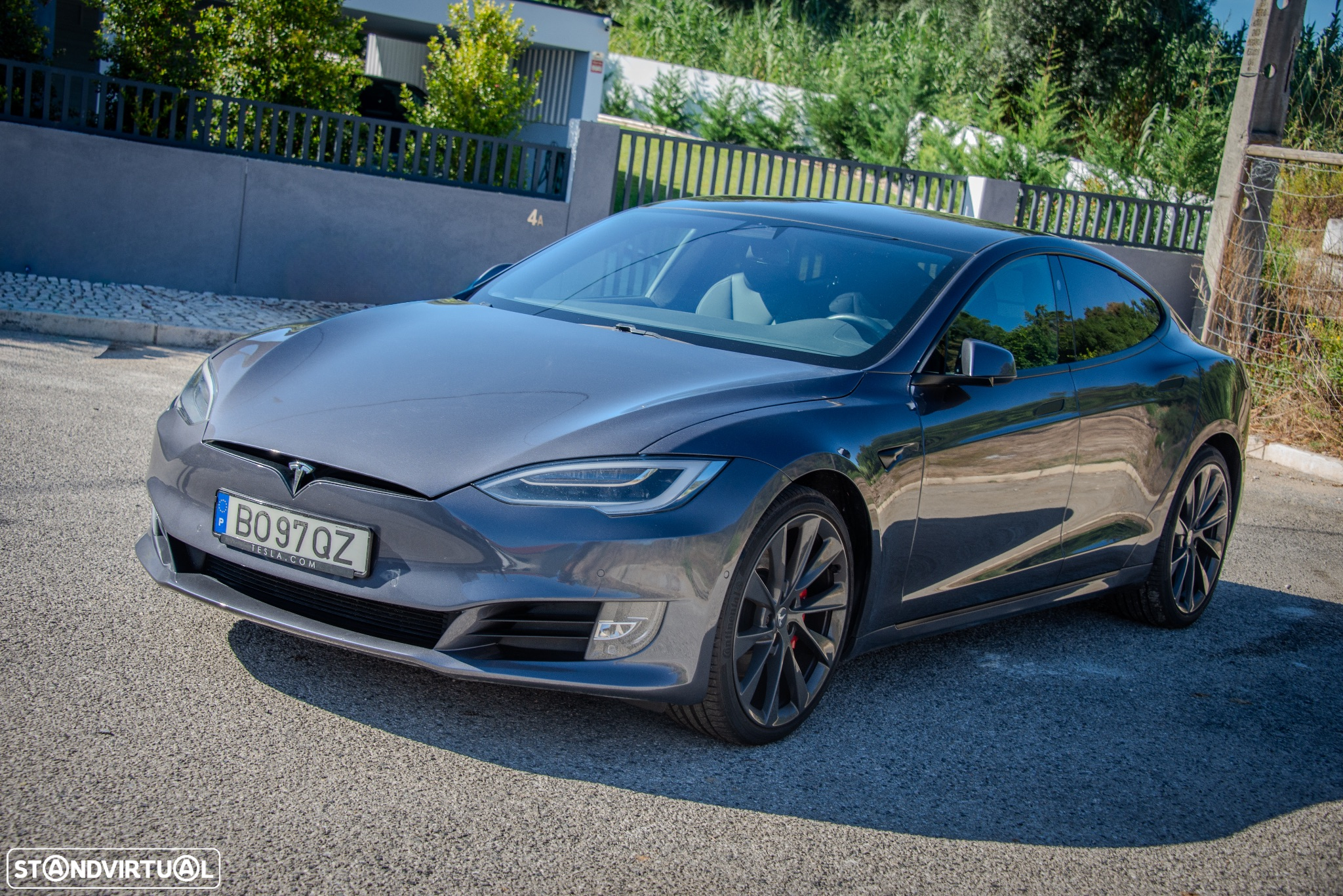 Tesla Model S Performance - 9
