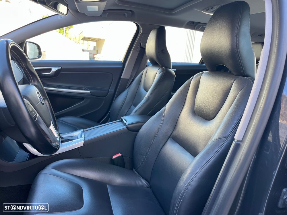 Volvo V60 D6 Plug-In-Hybrid AWD Geartronic Summum - 5