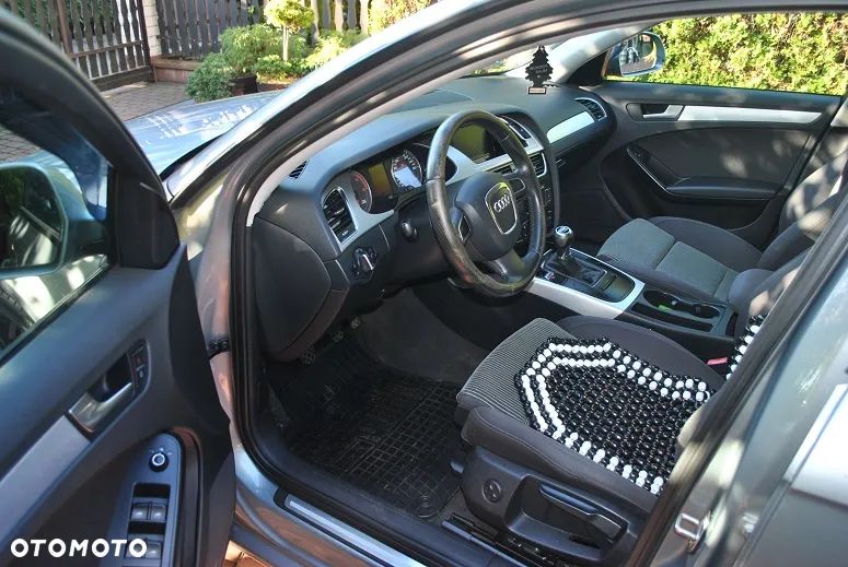 Audi A4 Avant 2.0 TDI - 9