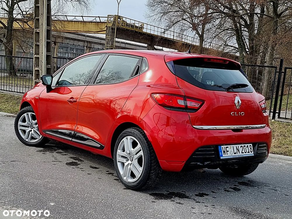 Renault Clio 1.2 16V 75 LIMITED - 3