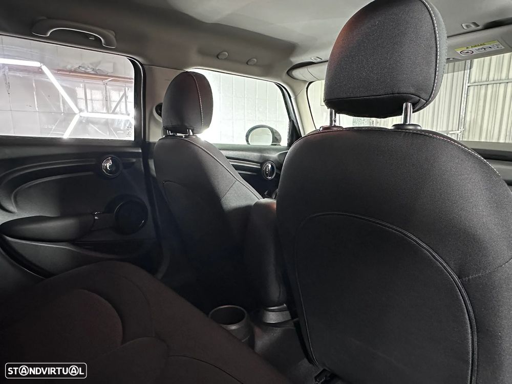 MINI 5 Portas Cooper D Seven - 12