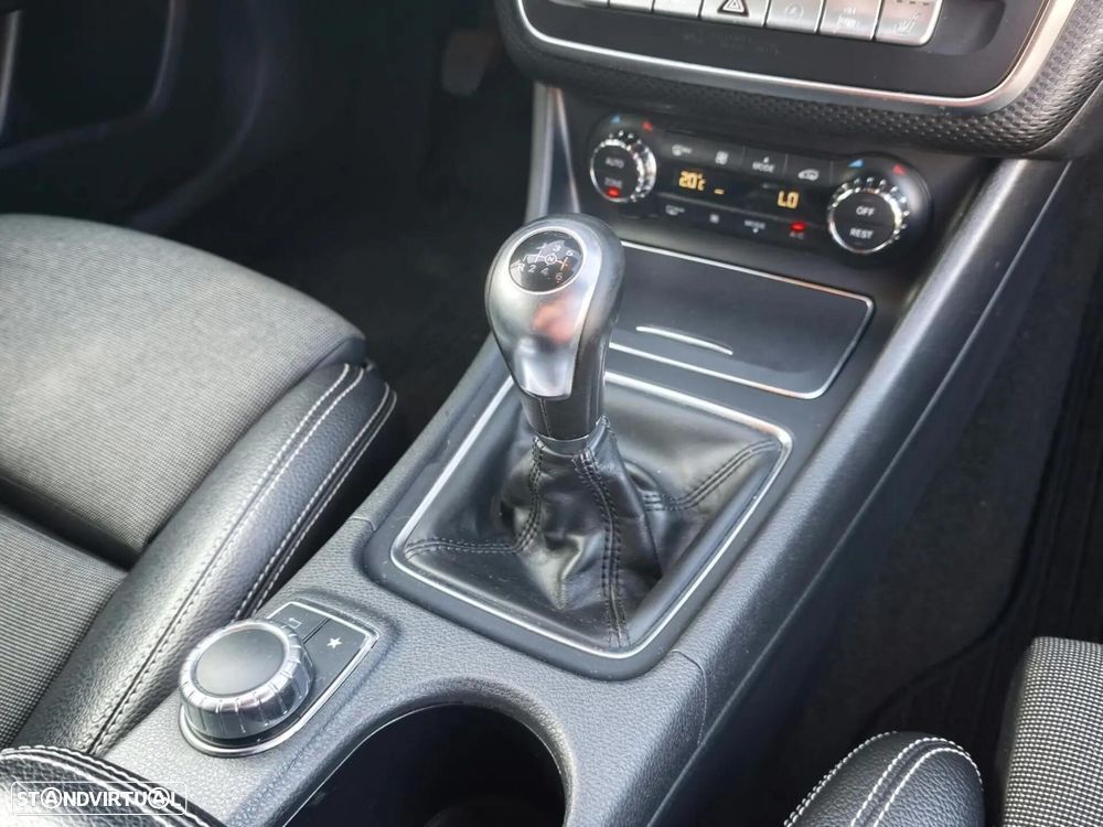 Mercedes-Benz A 200 CDI AMG Line - 23