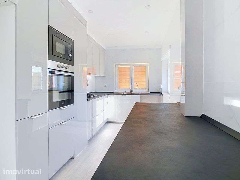 Apartamento totalmente remodelado - Grande imagem: 2/8