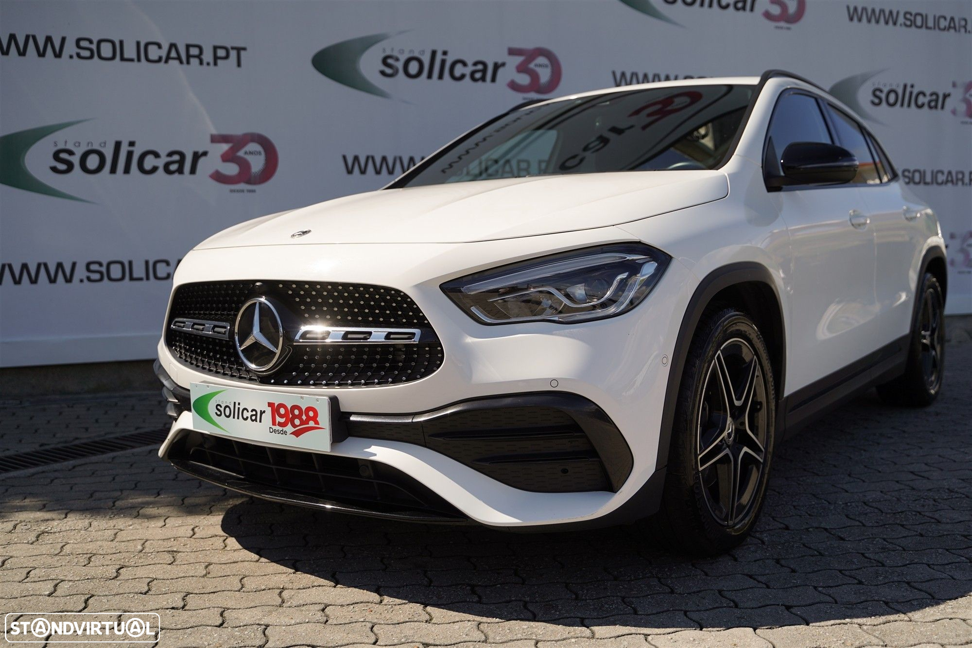 Mercedes-Benz GLA 180 d AMG Line - 10