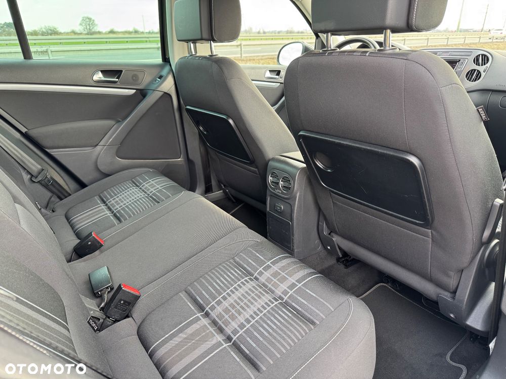 Volkswagen Tiguan 1.4 TSI BlueMotion Technology Lounge Sport & Style - 28