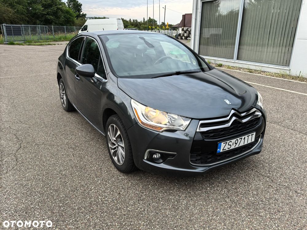 Citroën DS4 e-HDi 115 Chic - 1