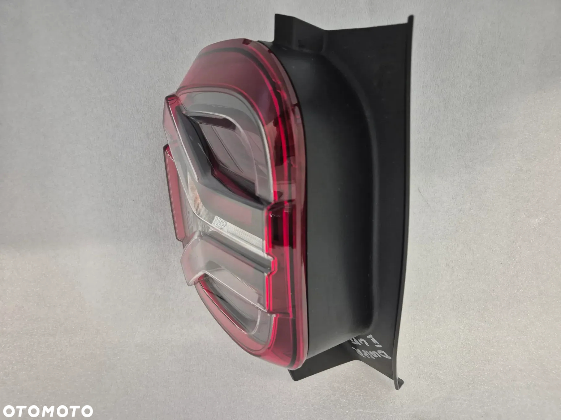 Lampa prawy tył prawa tylna Dacia Duster II Lift 265507316R - 2