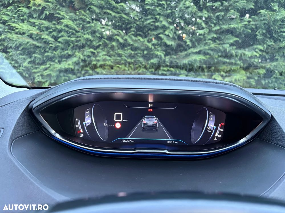 Peugeot 3008 1.5 BlueHDI 130 S&S EAT8 Allure - 31