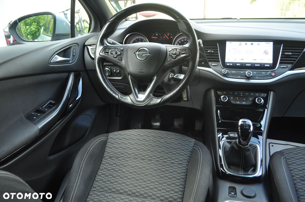 Opel Astra 1.4 Turbo Dynamic - 25