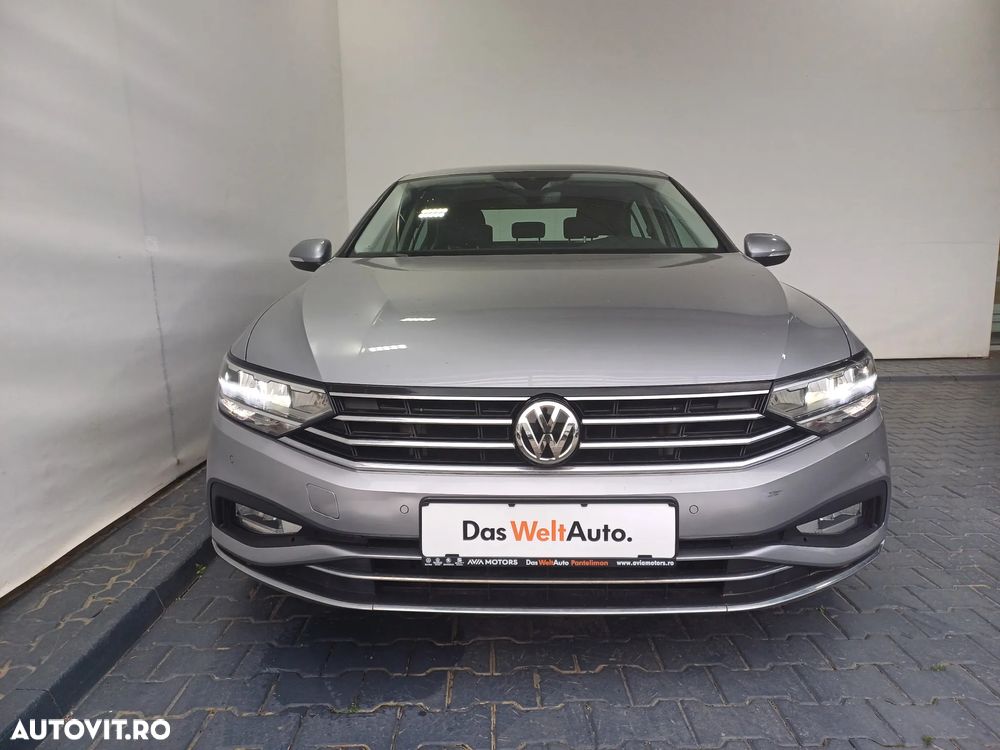 Volkswagen Passat 2.0 TDI DSG Highline - 35