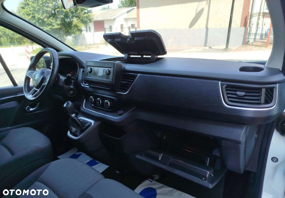 Renault Trafic - 20