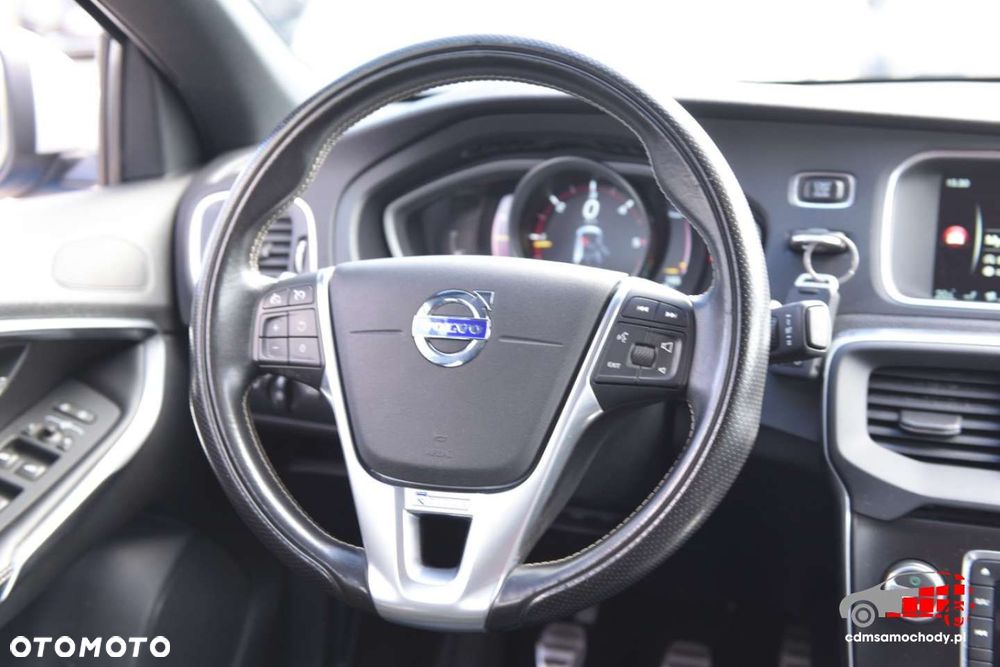 Volvo V40 - 23
