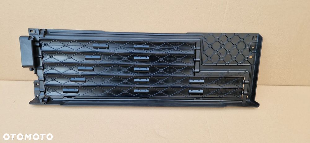 LAND ROVER DEFENDER L663 KIEROWNICA WLOT POWIETRZA ŻALUZJA L8B2-8475-AC - 1