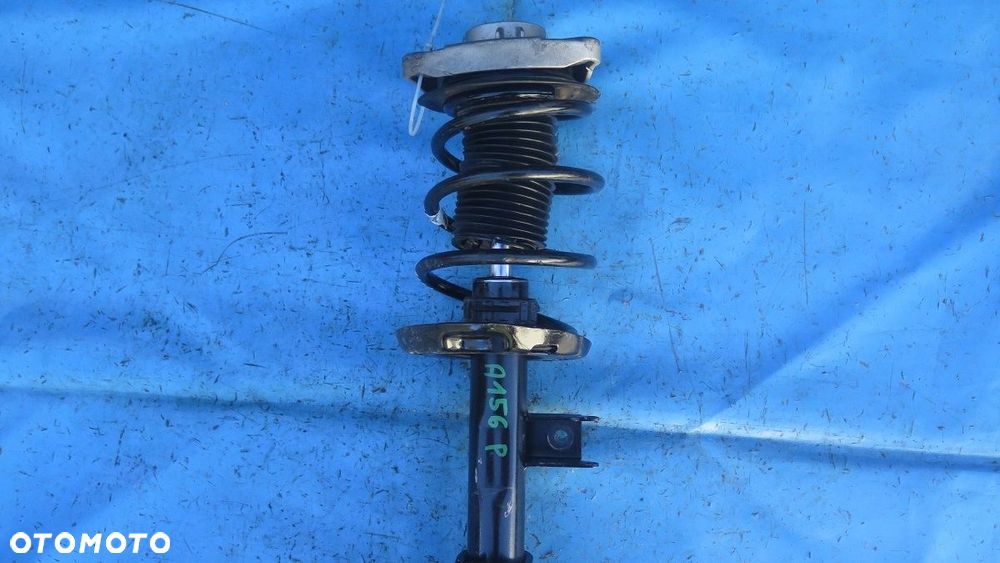 Amortyzator Sprężyna Przód Przedni Prawy MERCEDES GLA W156