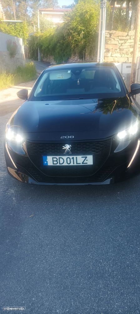 Peugeot 208 - 5