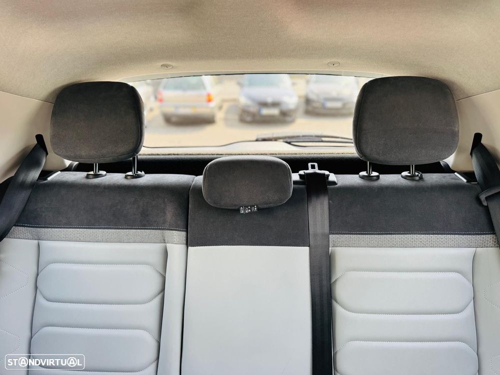 Citroën C3 1.2 PureTech Elle EAT6 - 31