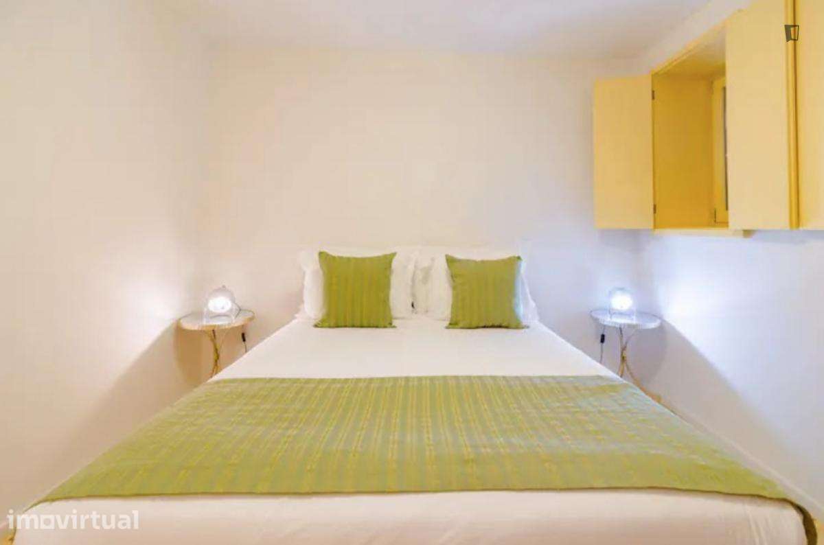 Apartamento com 1 quartos - localizado em São Nicolau Porto - Grande imagem: 3/11