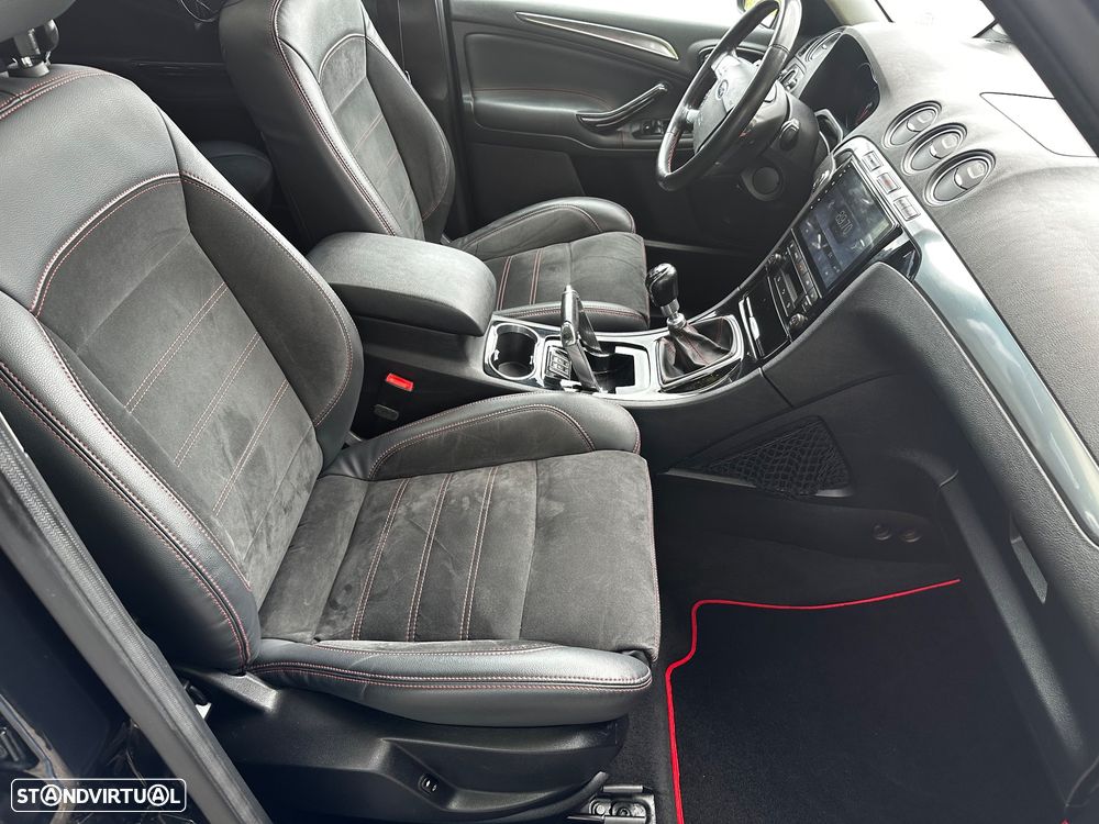 Ford S-Max 2.0 TDCi DPF Titanium - 29