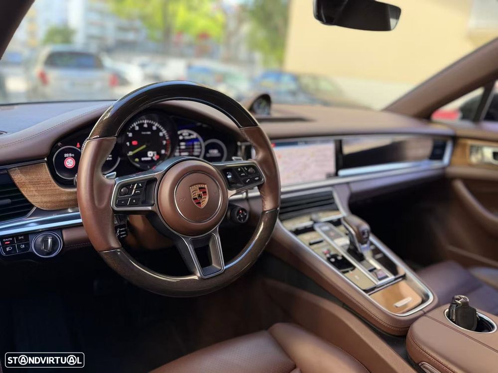 Porsche Panamera 4 E-Hybrid Platinum Edition - 14