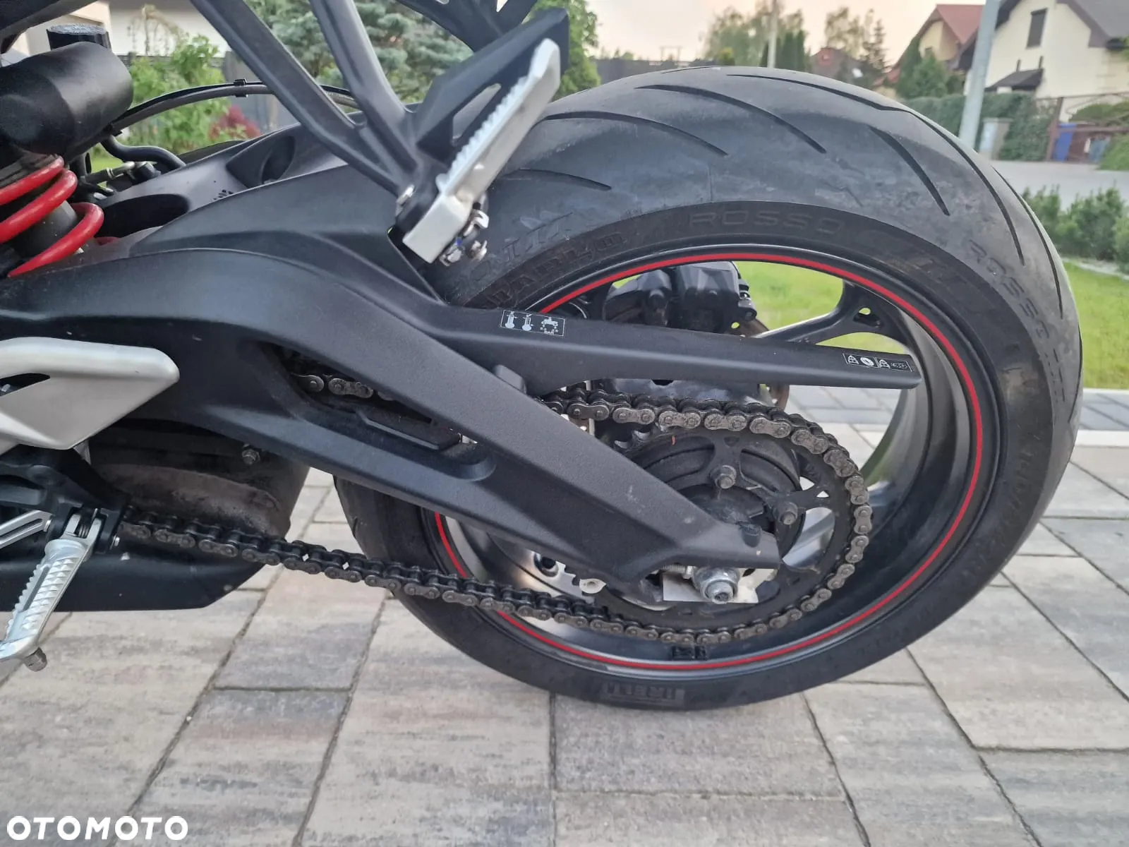 Triumph Street Triple - 12