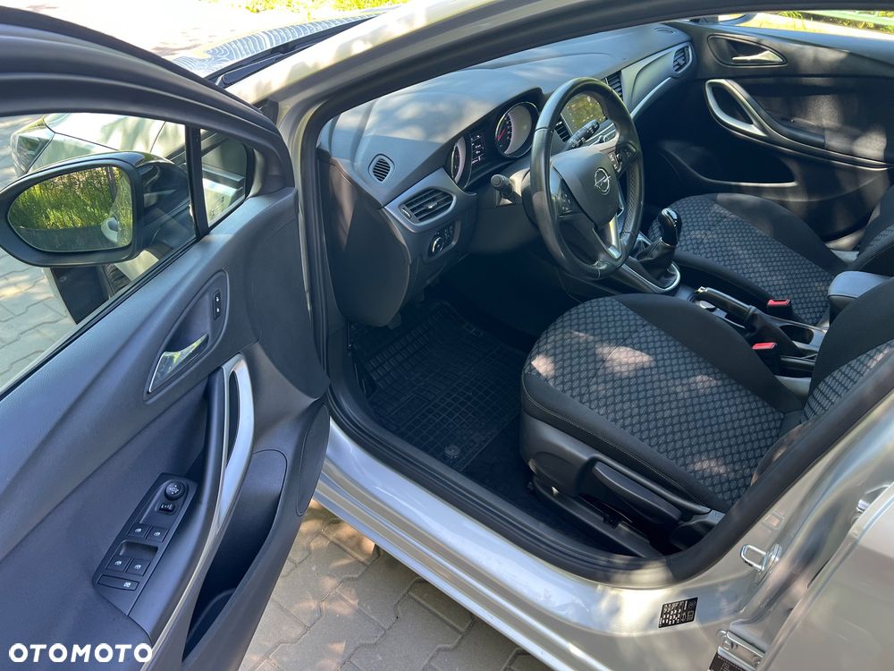 Opel Astra 1.2 T Edition S&S - 3