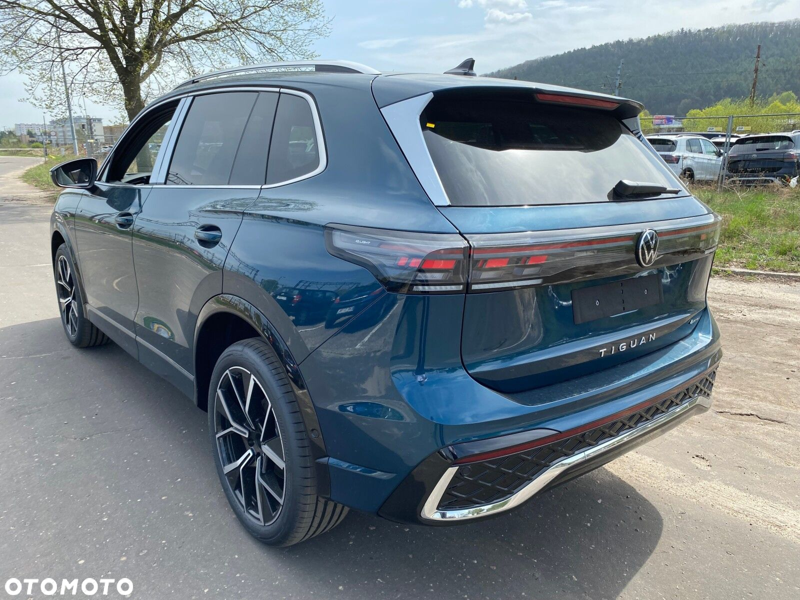 Volkswagen Tiguan - 8