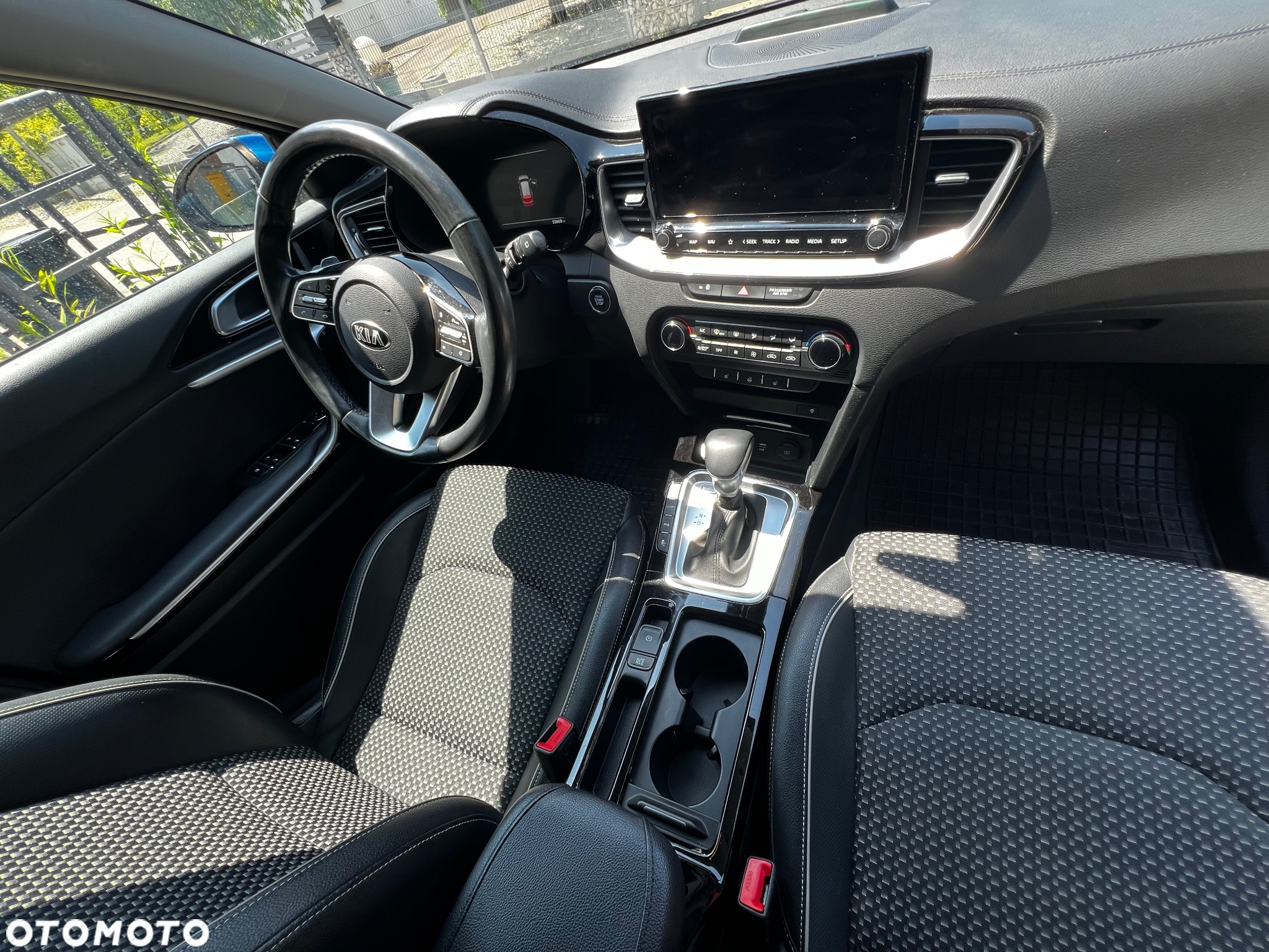 Kia Ceed 1.6 CRDi mHEV L Business Line DCT - 24