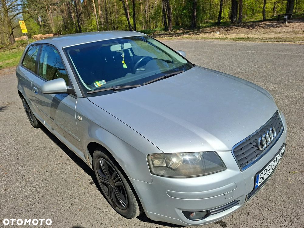 Audi A3 3-drzwiowe 1.6 FSI Ambiente - 6