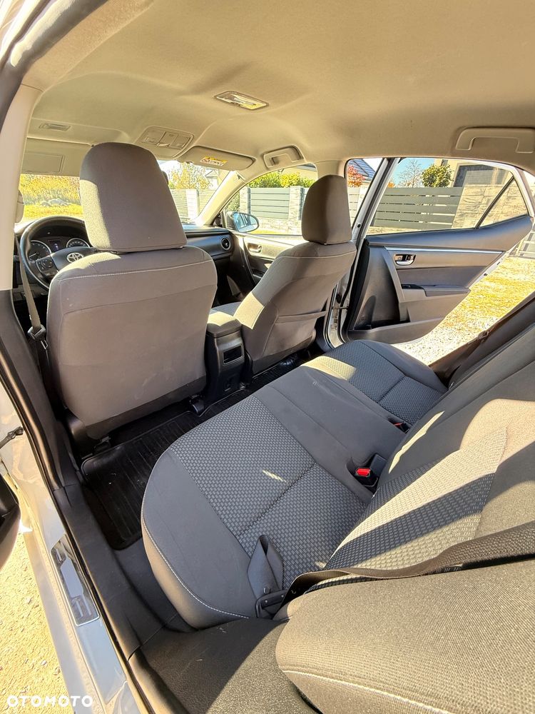 Toyota Corolla - 20