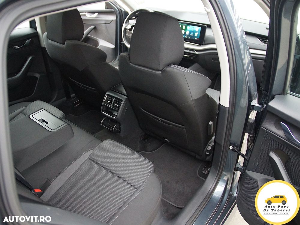 Skoda Octavia Combi Diesel 2.0 TDI DSG Style - 25