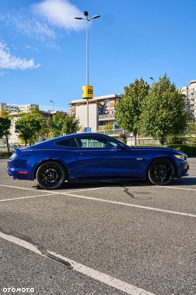 Ford Mustang 5.0 V8 GT - 2