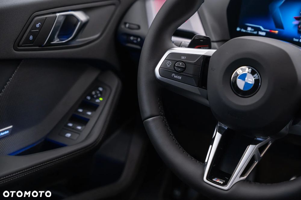 BMW Seria 1 120 mHEV - 37