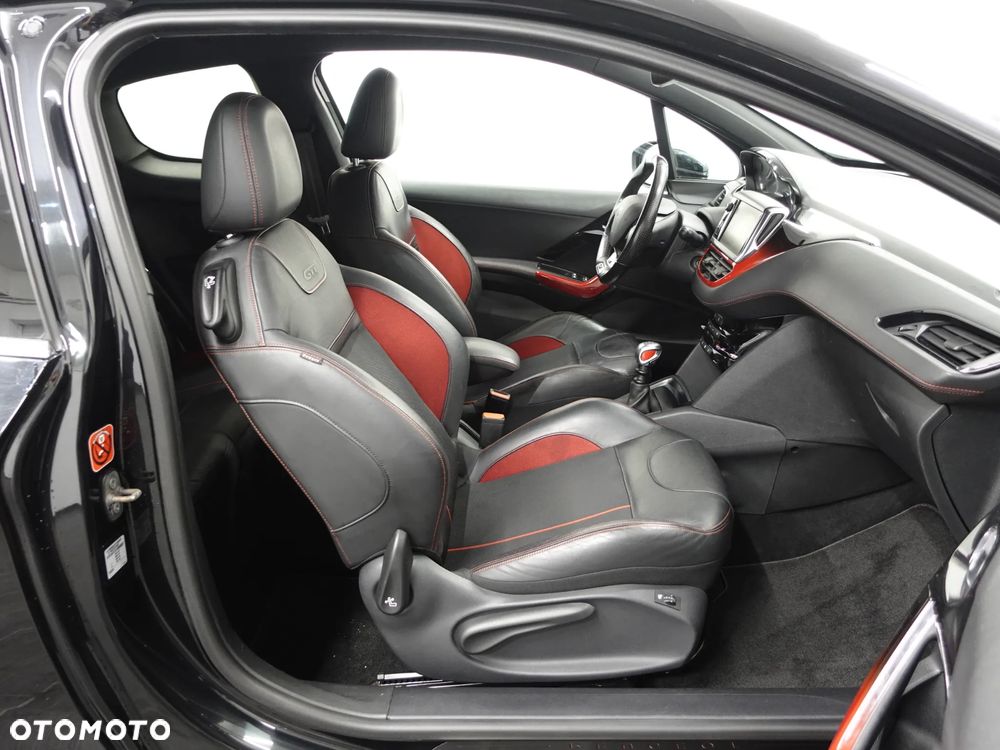 Peugeot 208 GTI 200 THP - 28