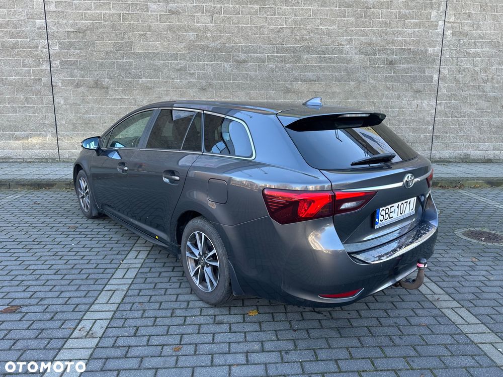 Toyota Avensis 1.8 Selection - 5