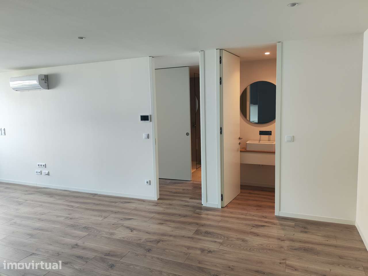 Apartamento T1 com 2 casas de banho em Paranhos/Areosa - Grande imagem: 3/13