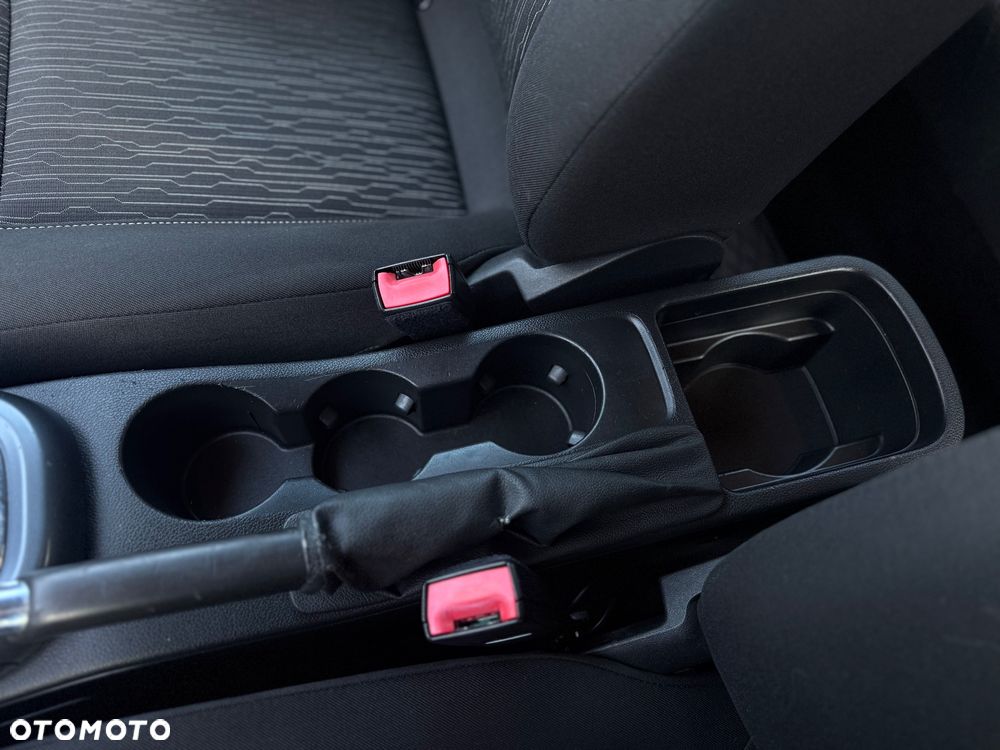 Opel Astra 1.7 CDTI DPF White Edition - 18