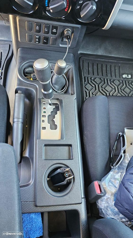 Toyota Land Cruiser - 15