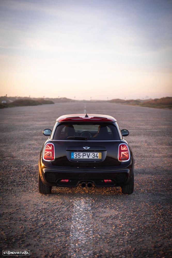 MINI 3 Portas John Cooper Works Auto Desportiva - 3