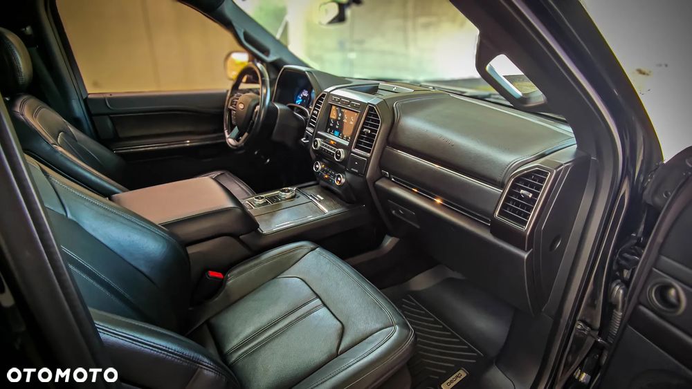 Ford Expedition ver-5-4-xlt-4wd - 16