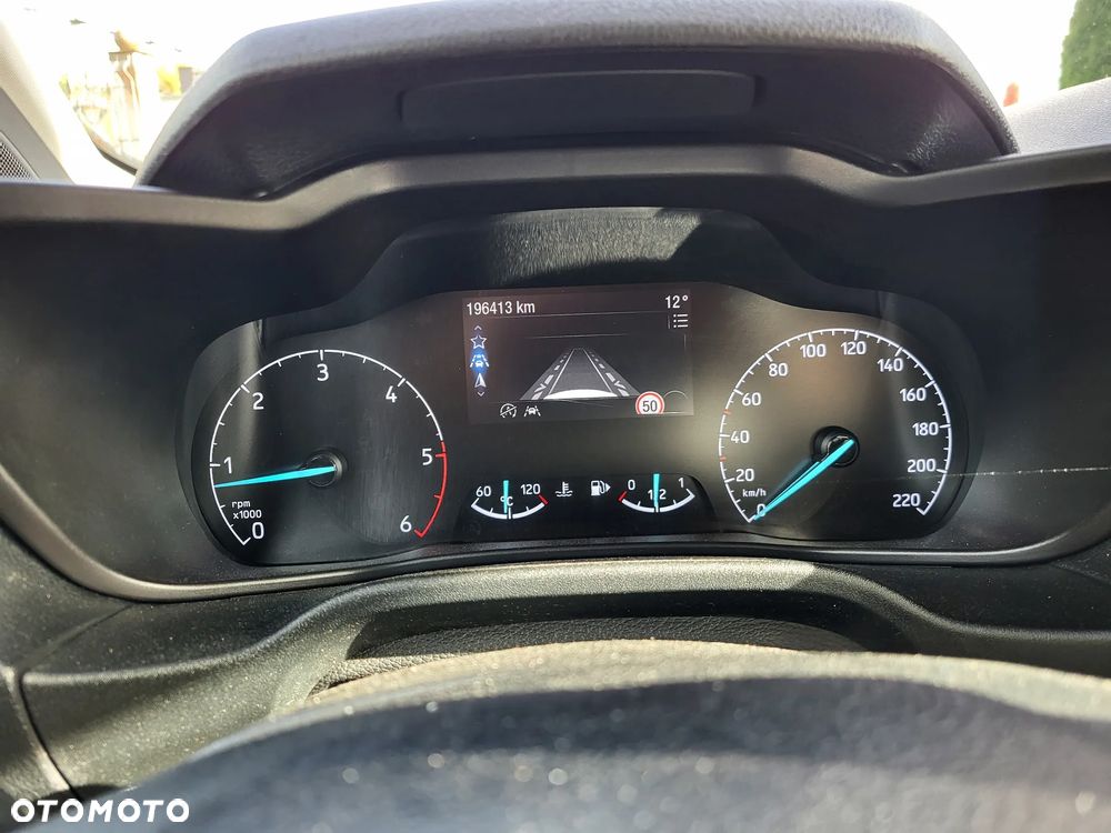 Ford Tourneo Connect 1.5 TDCi Titanium - 18