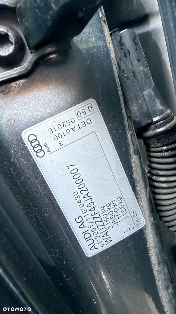 Audi A4 Avant 2.0 TDI ultra S tronic - 28