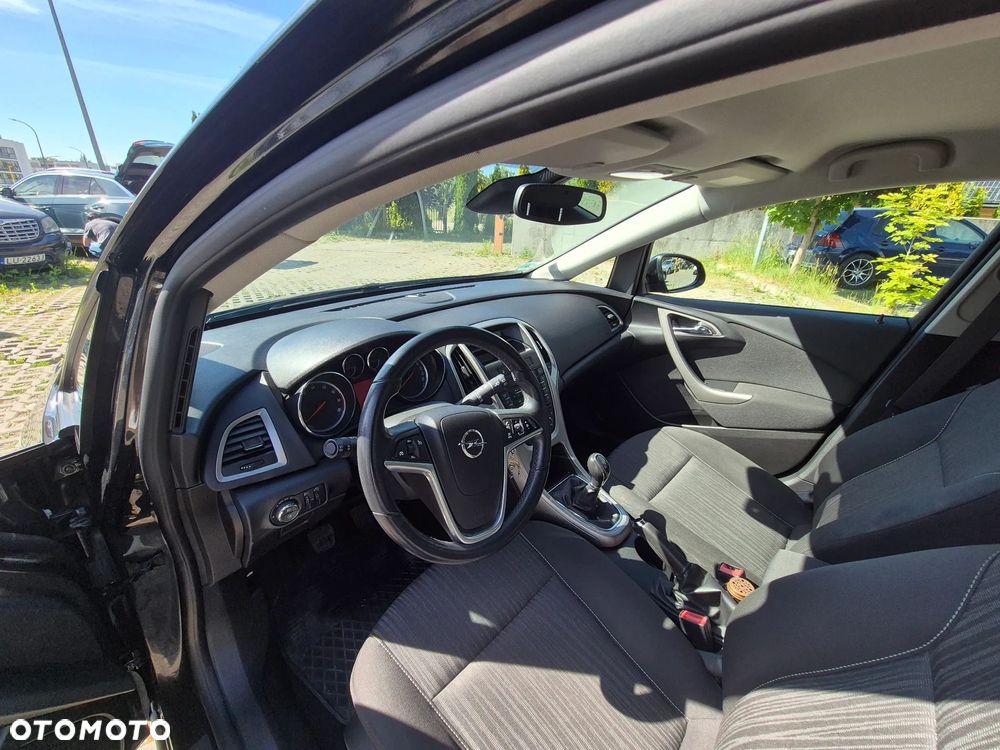 Opel Astra 1.6 - 9