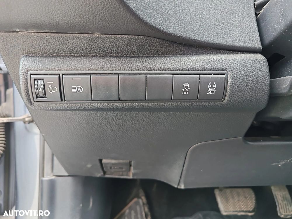 Toyota Corolla 1.8 HSD Business - 16