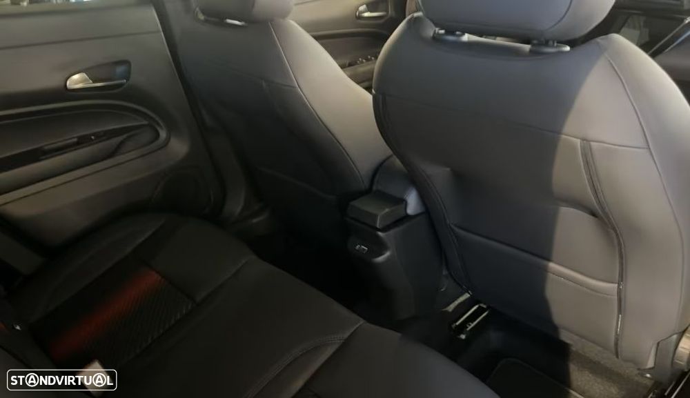 Alfa Romeo Junior Elletrica 50 kWh - 5