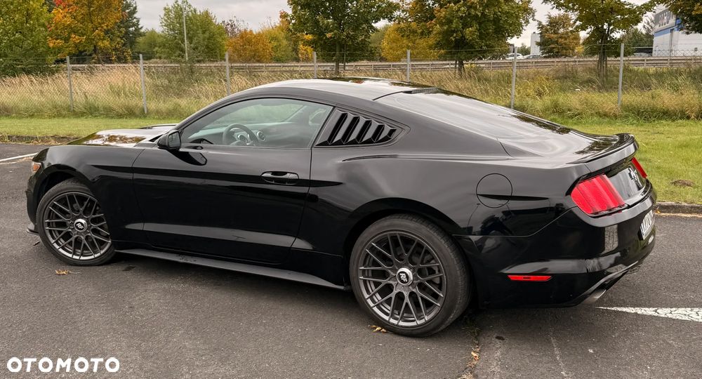 Ford Mustang - 14