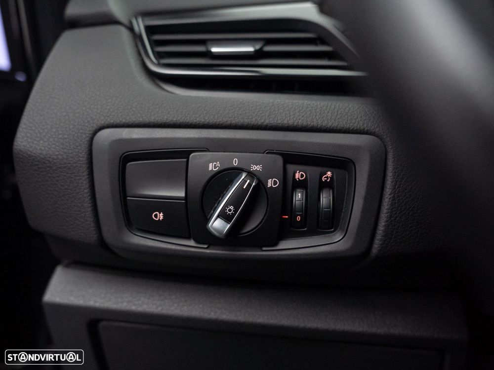 BMW 216 Active Tourer d - 16