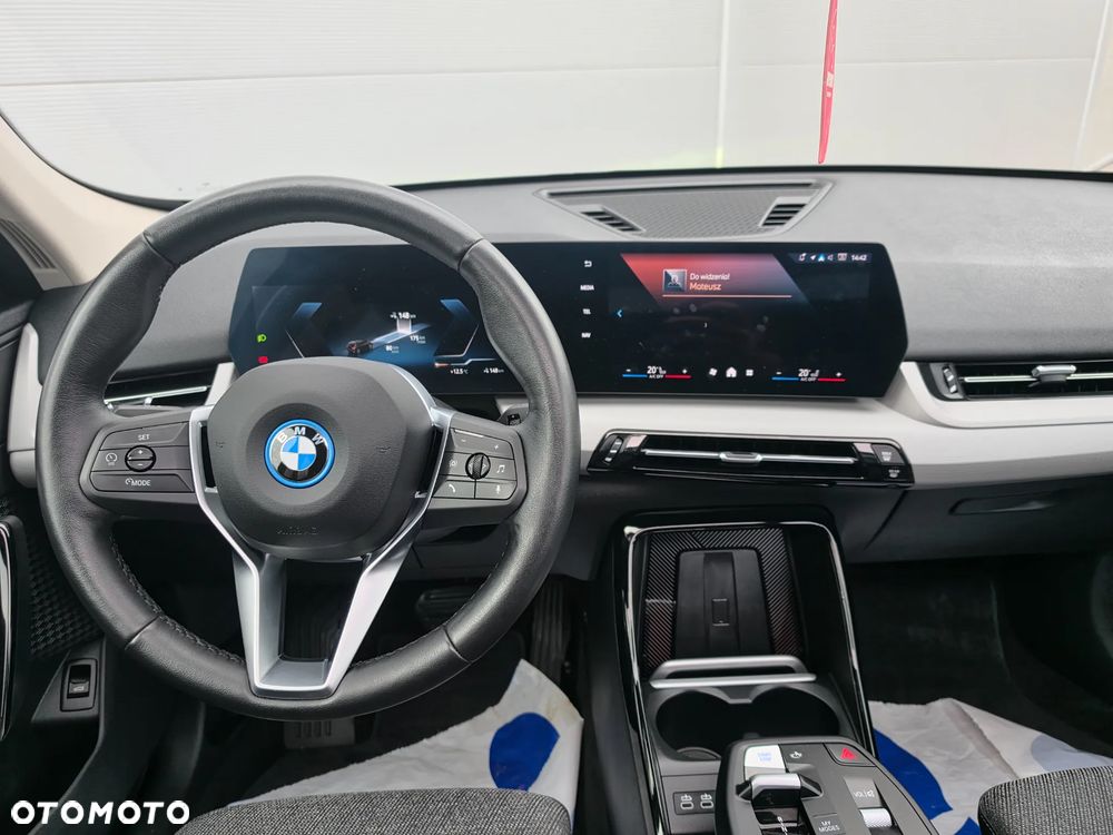 BMW iX1 eDrive20 66.5kWh xLine - 27