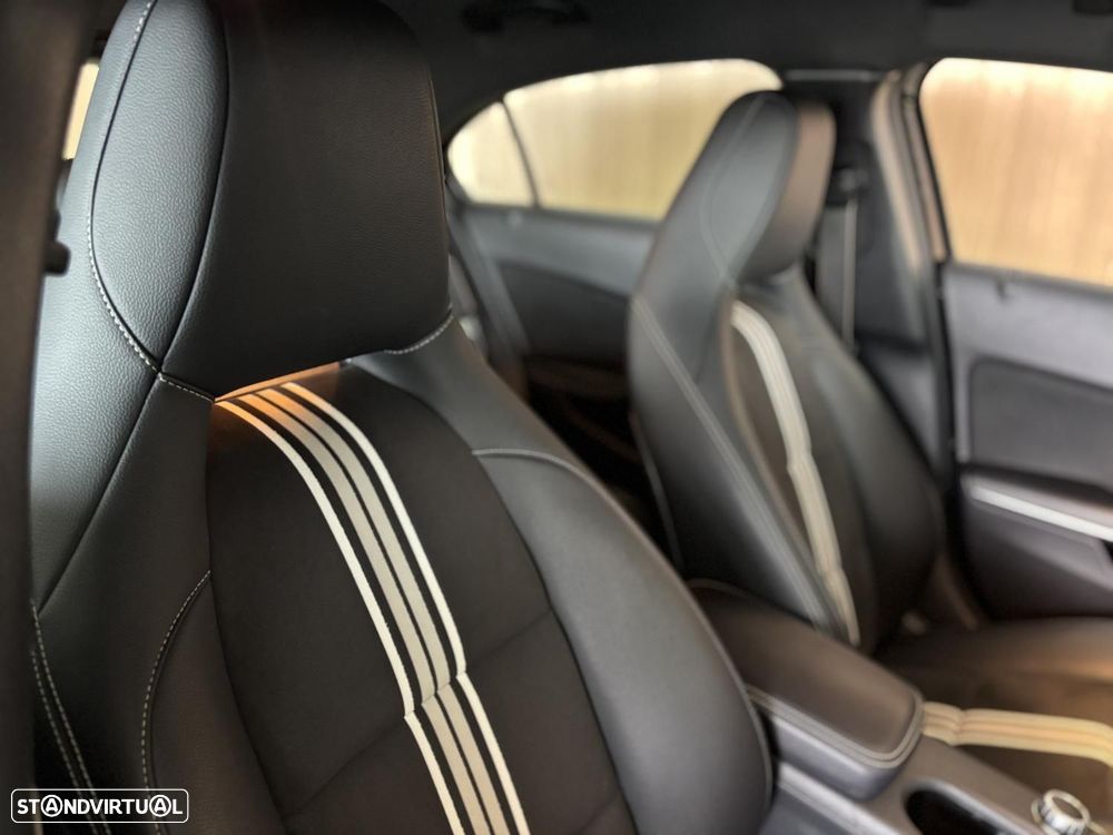 Mercedes-Benz A 200 d AMG Line - 14