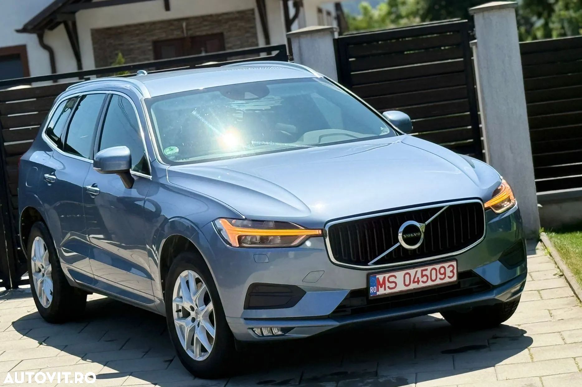 Volvo XC 60 D4 AWD Geartronic Momentum - 1